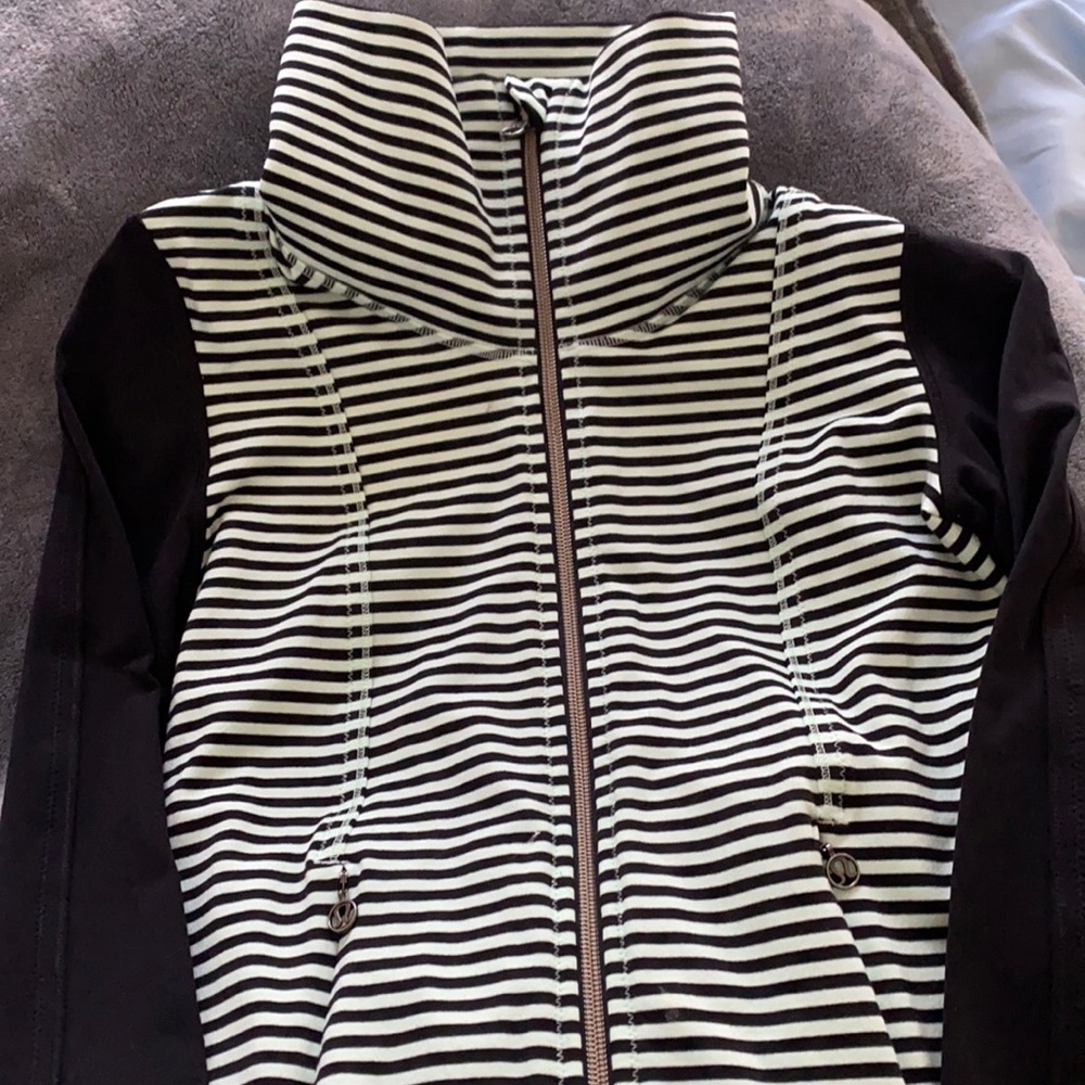 Lululemon sweater